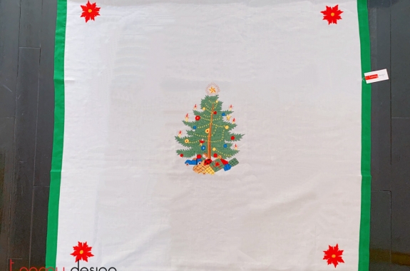Christmas square table cloth - Pine tree embroidery with green border (size 130cm)